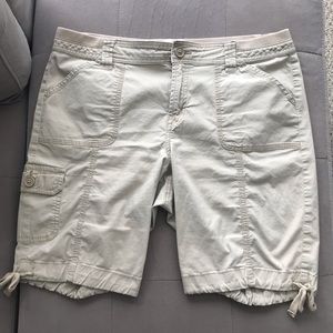 St. John’s Bay cargo bermuda short